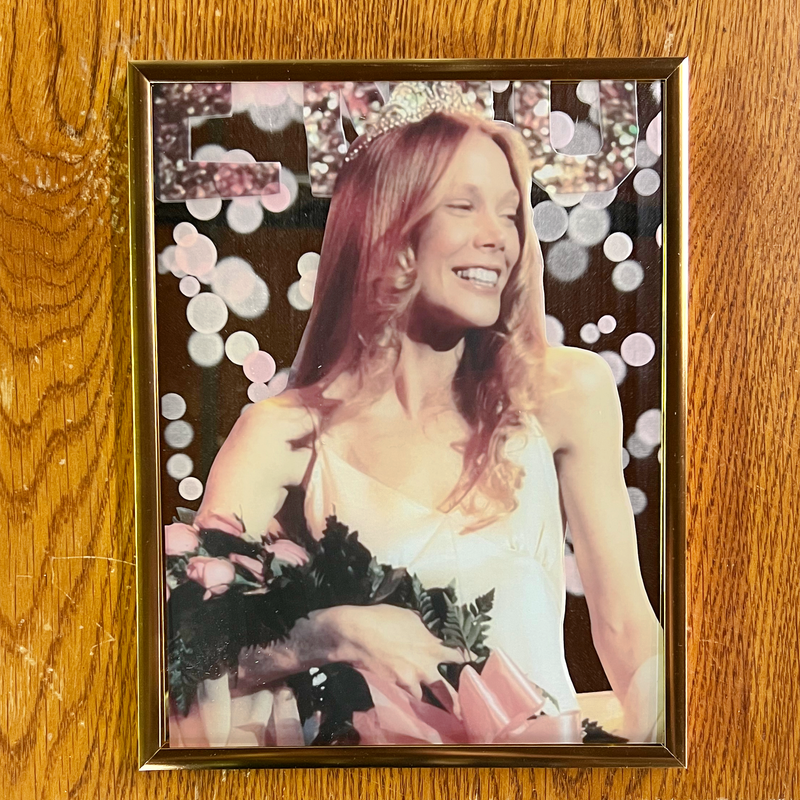 Carrie Mirror